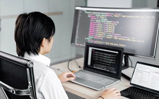 宿迁 api php源码,下载的php源码怎么运行呢？